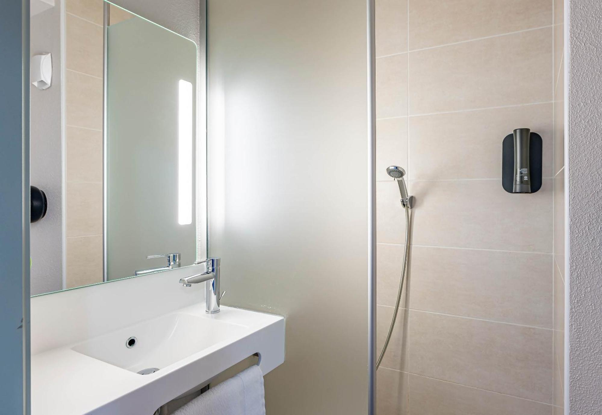 B&B Hotel Bordeaux Langon Langon  Exterior photo